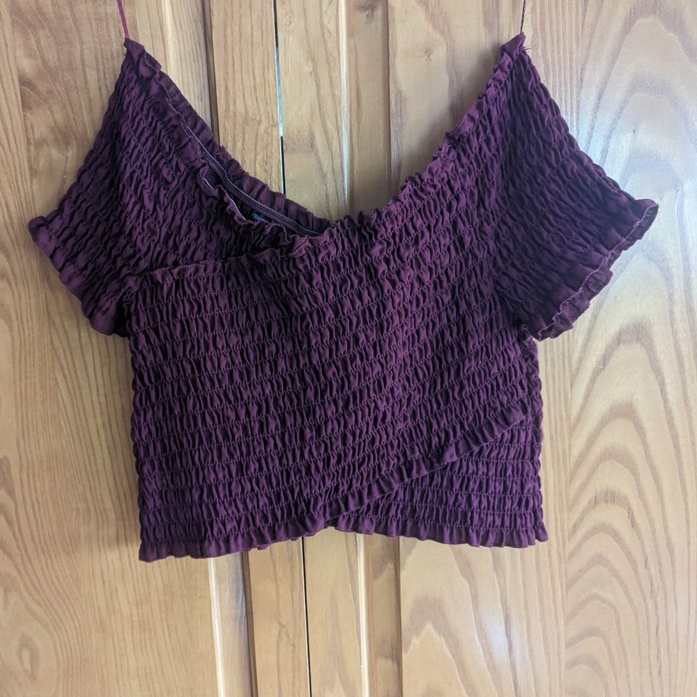 Ambiance Size L Burgundy Crop Off-the-Shoulder Top - Picture 1 of 12